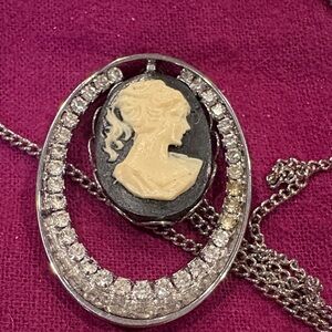 Elegant Silver Cameo Pendant Necklace